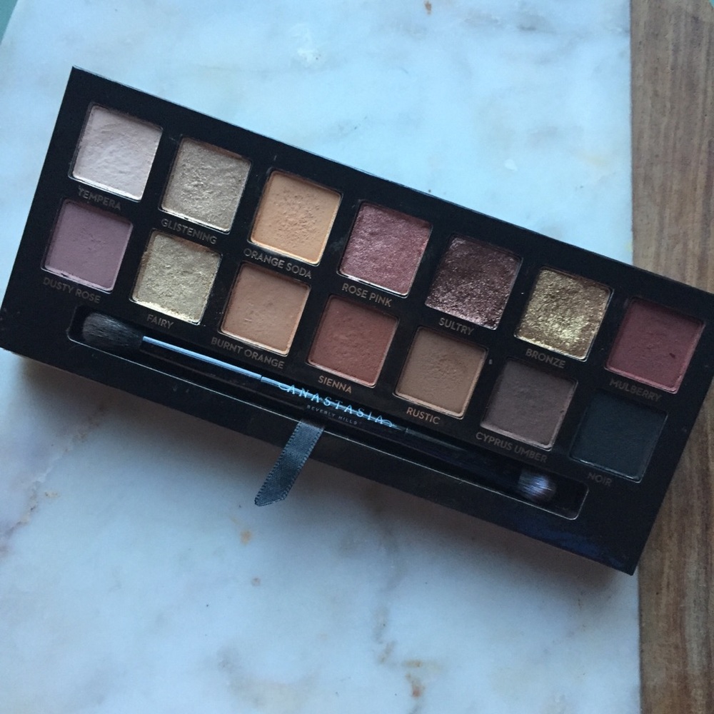 Anastasia Beverly Hills ♥ SOFT GLAM palette 🎨